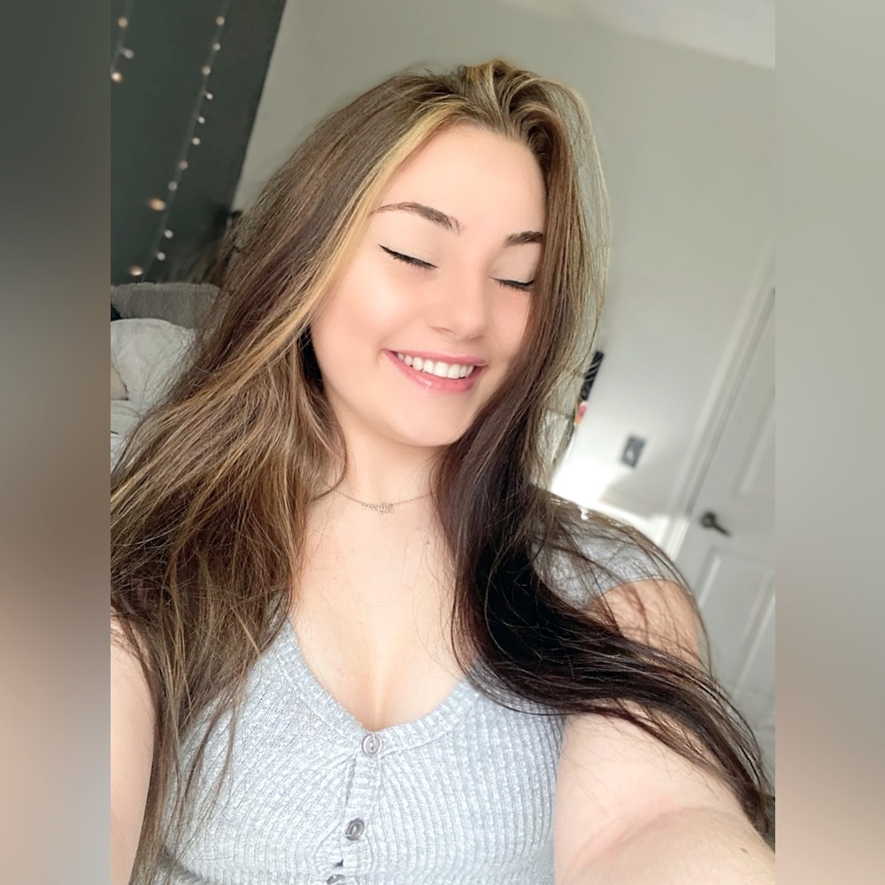 Meet your Posher, Alyssa